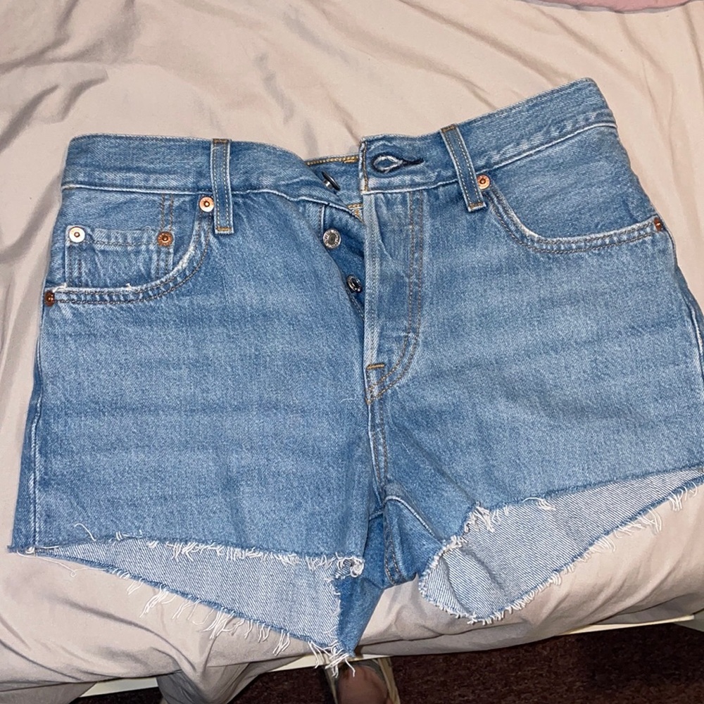 Levi jean shorts